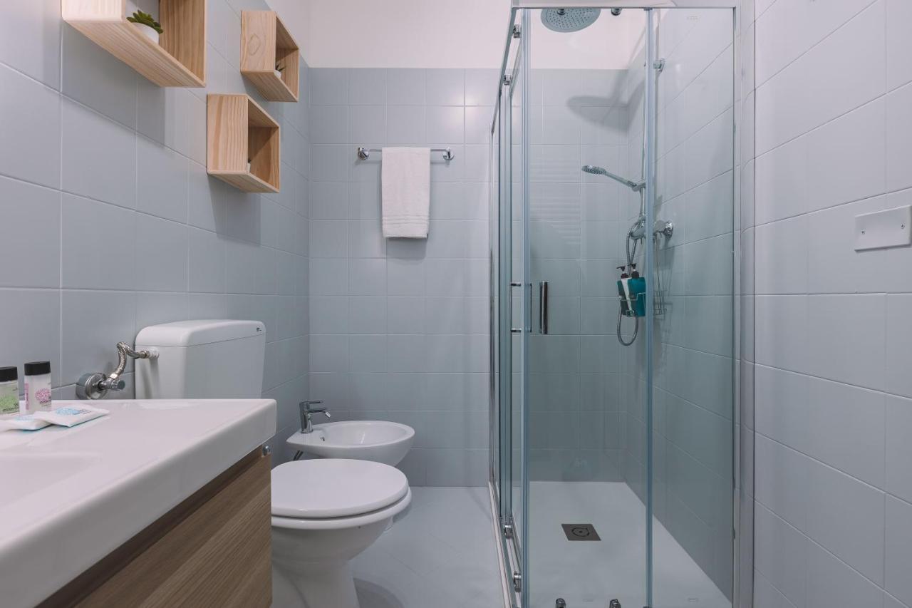 Esclusiva Suite Con Terrazza/Ultra Wi-Fi/Free Park Trieste Exterior photo